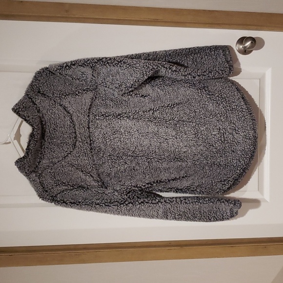 Women's large pullover - Picture 3 of 3